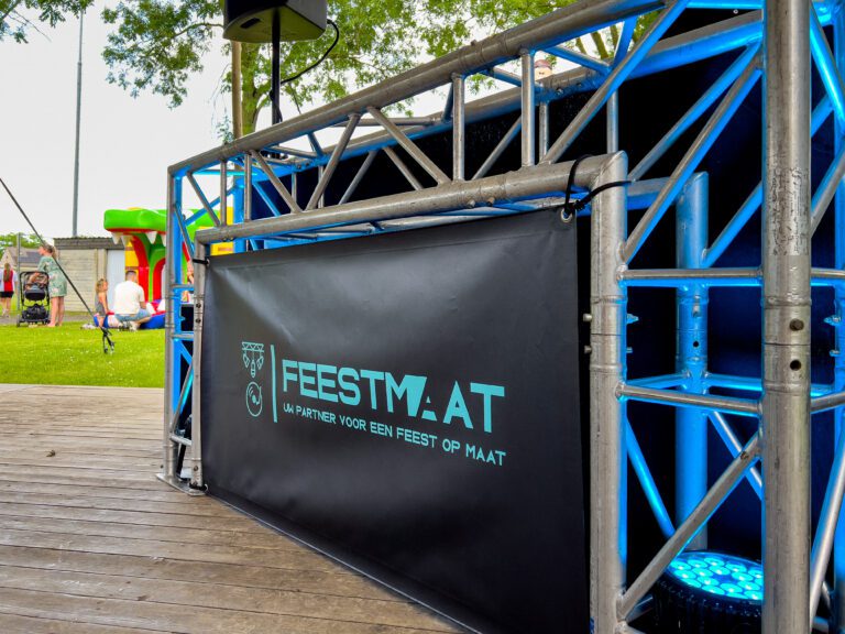 Seizoensafsluiting V.V. Dodewaard - Feestmaat DJ booth
